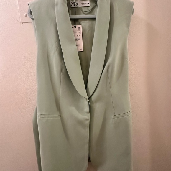 ❌SOLD❌ Zara blazer vest - Picture 3 of 6